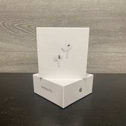 Airpod Pros 2nd Generation (USB-C) Magsafe Charging Case (Comes With Warranty)