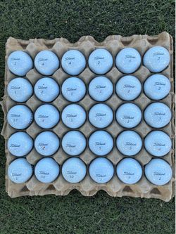30 golf ⛳️ balls Titleist pro v1