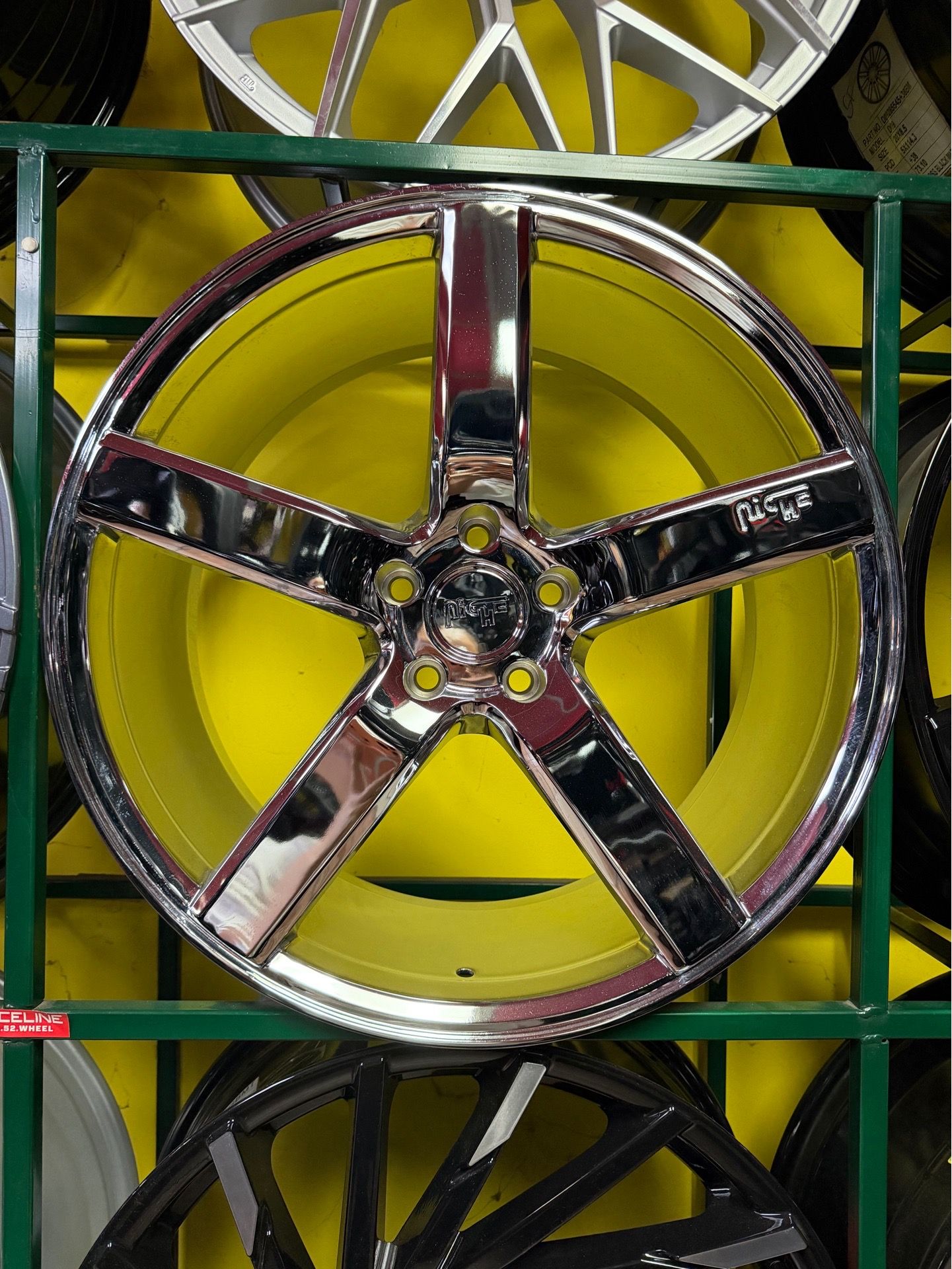20x8.5” NICHE WHEELS “M132”
