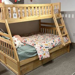 Bartly Natural Pine Twin/Full Bunk Bed
Homelegance$10 Down Payment And Financing Available