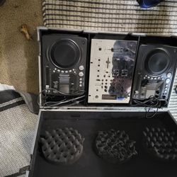 Newmarket And American Audio Portable Dj Board