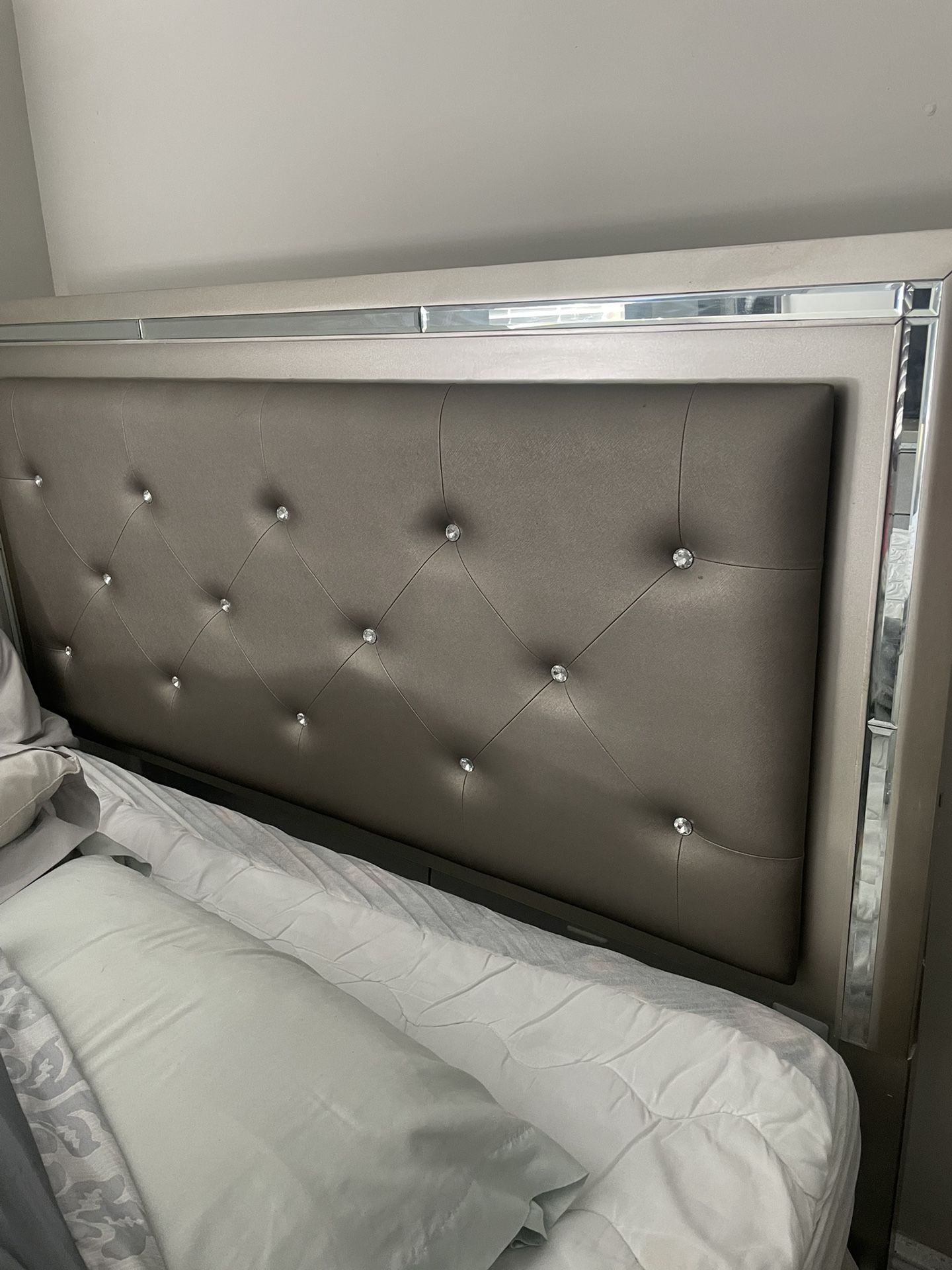 Queen Bed Frame 