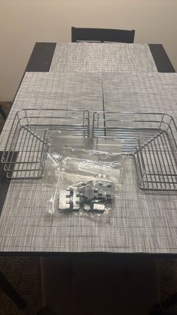 Bathroom shower holders with clips