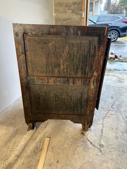 Old Terilliger Co. Safe