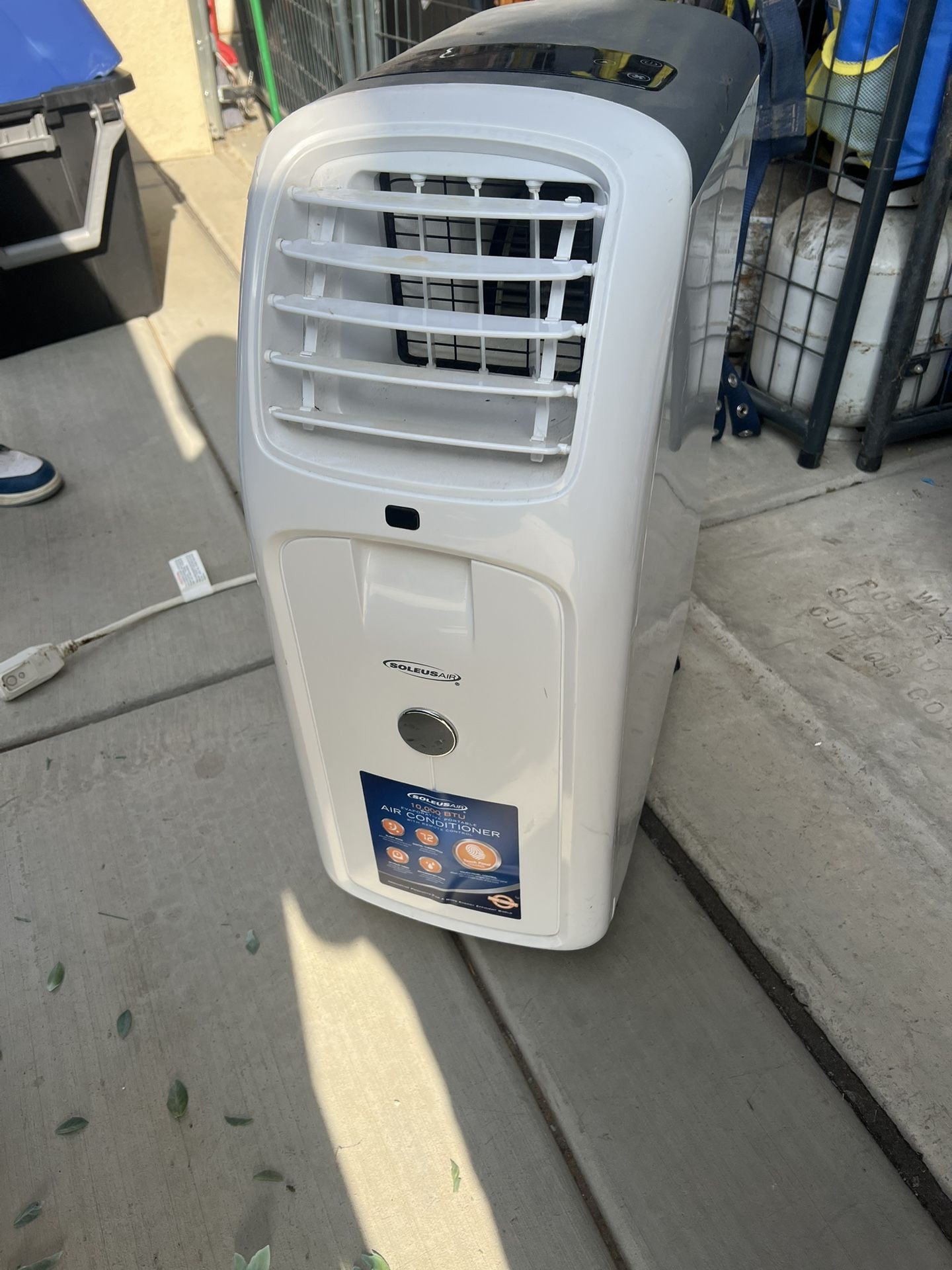 Small Air Conditioner Portable 10,000 BTU with Built-in Dehumidifier