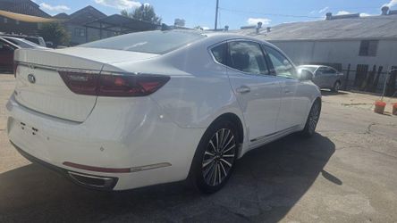 2018 Kia Cadenza