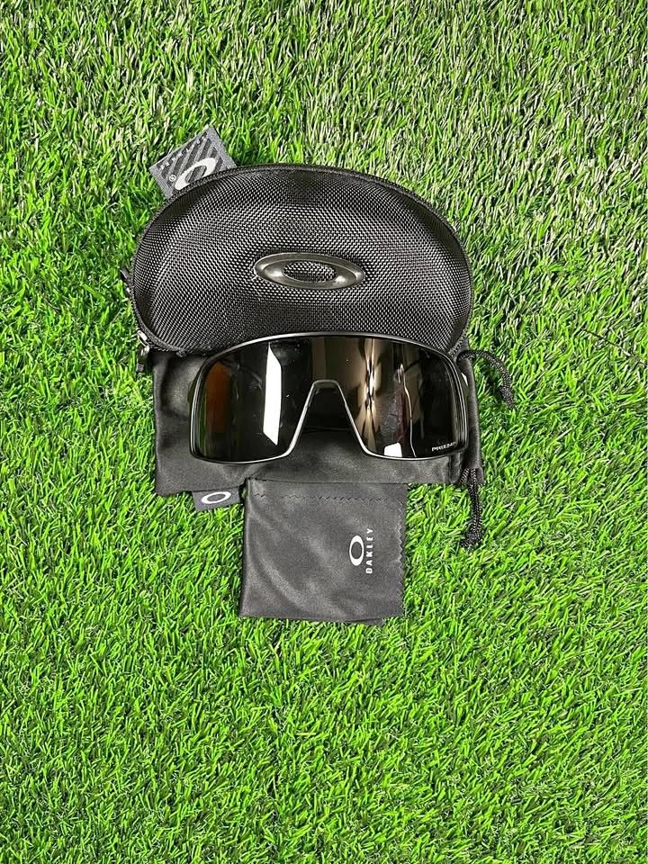 Oakley Sutro Sunglasses (Black)