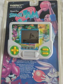 🔥Vintage  Space Jam LCD Game 🔥