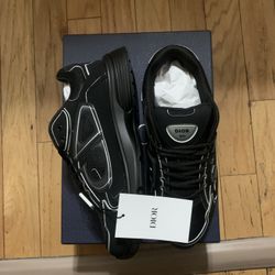Dior B30