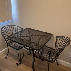 Outdoor patio set