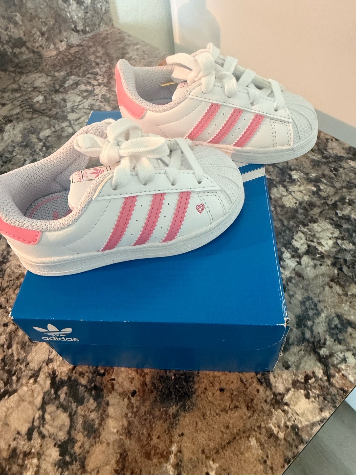 Toddler adidas size 5c