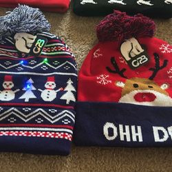 LED Christmas Hat, Light up Christmas Tree Unisex Knitted Beanie Holiday