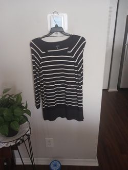 Black And White APT DREESS Blouse