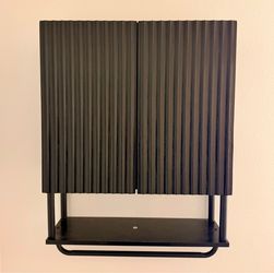 Fluted Bathroom Wall Cabinet with 2 Doors 3-Tier Medicine Cabinet