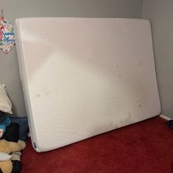 (Free) Lucid Memory Foam Mattress (Queen)