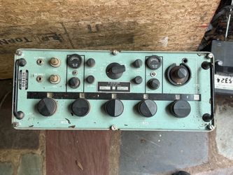 Raytheon R-1051B/URR Radio Receiver