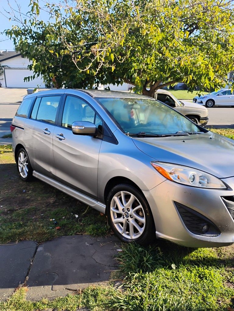 213 Mazda 5 Clean Title Low Miles 120 Thousand
