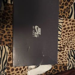 size 9 air force 1 ‘07 LV8