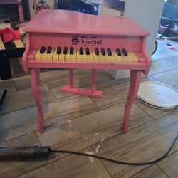 Srhoenhut  Kids Grand Piano