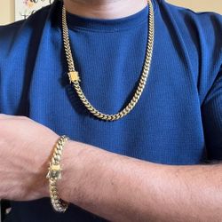 8MM Cuban Link Set 14k Gold Plated Doesn't Loses Color 