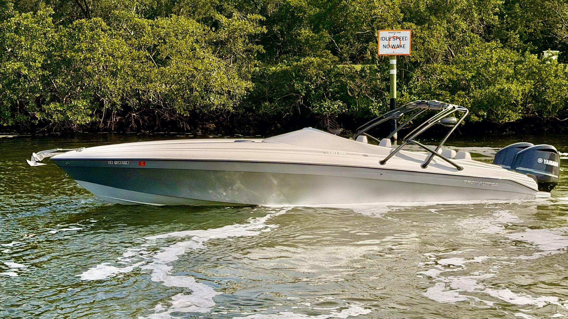 2014 ProNautica 33 sport