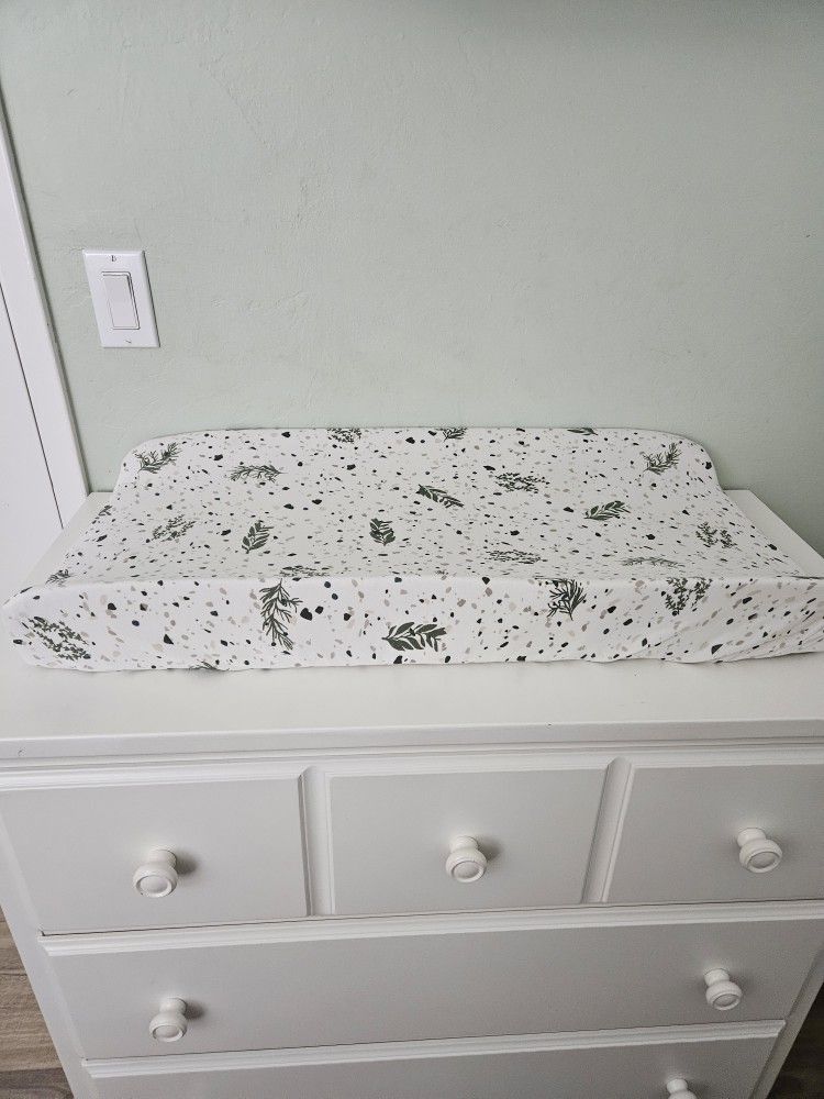 Changing Pad & Extra Covers