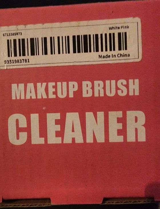MAKEUP BRUSH CLEANER 