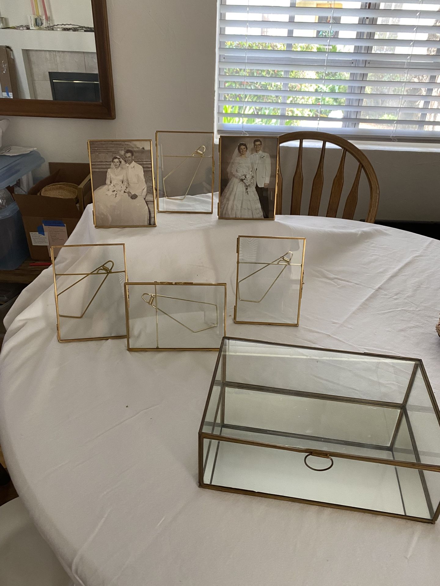 6 Gold Wedding Frames