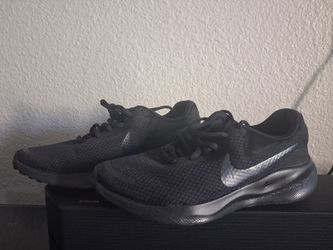 NIKE SHOES 6.5