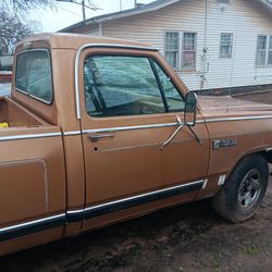 1984 Dodge Pickup