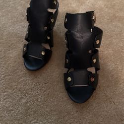 New Vince Camaro Black Ankle Strap Sandals Ladies Size 5M / Euro 35