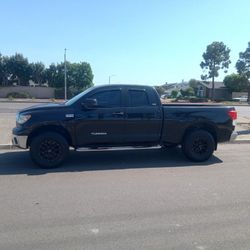 2010 Toyota Tundra DRT Excellent Condition 