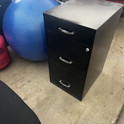 File Cabinet With Drawer