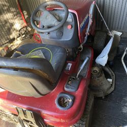 Craftsman Riding Lawnmower