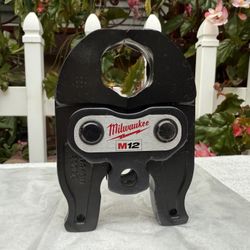 Milwaukee M12 press tool jaw size 1-1/4” ( read description below )