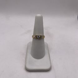 10kt Gold Engagement Style Band w/ Stones