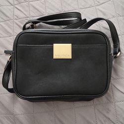 Nautica cross body bag