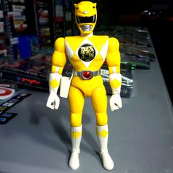 *Vintage* Bandai Mighty Morphin Power Rangers (Yellow Ranger)  *TRADE IN YOUR OLD GAMES/TCG/COMICS/PHONES/VHS FOR CSH OR CREDIT HERE*