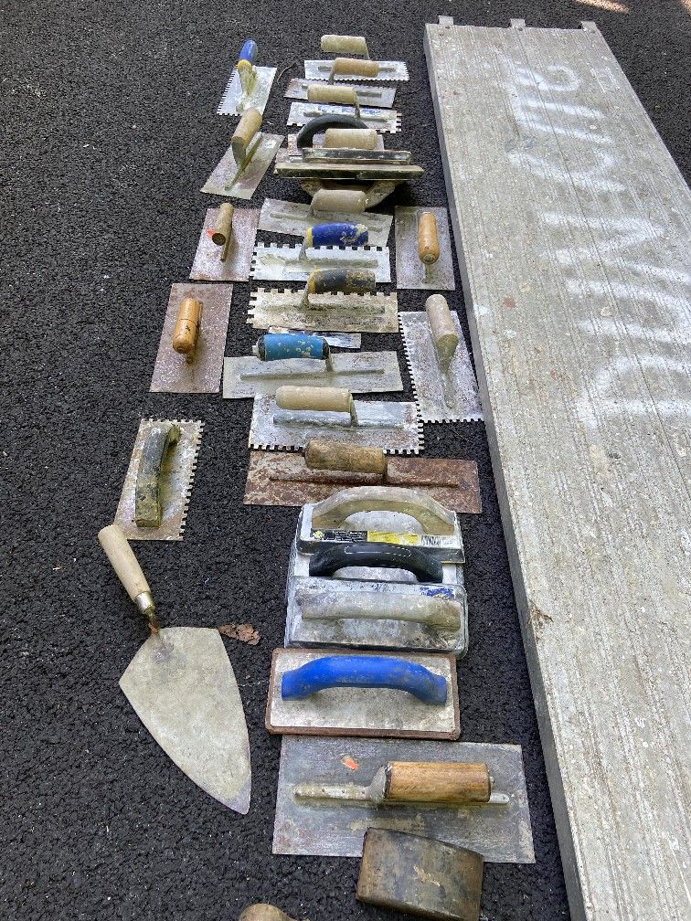 Lots Of Masonry Tools See pics $125 FOR ALL