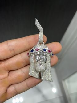 Flooded Jesus Pendant 💎