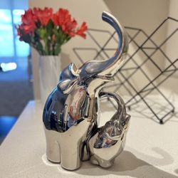 Elephant Vase  silver 