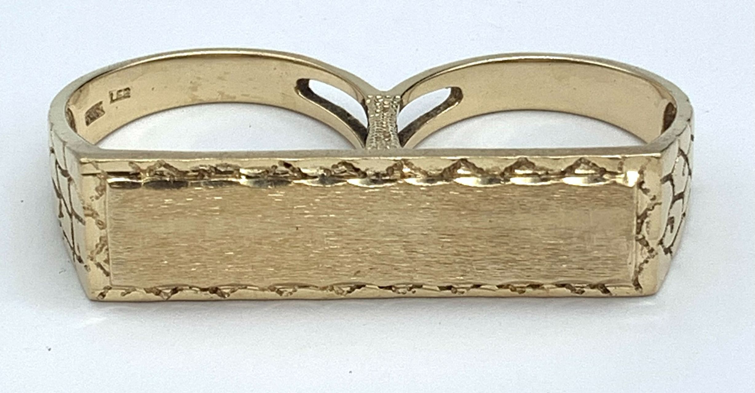 Gold double finger ring #16094