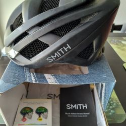 Smith Overtake Road Helmet w/ MIPS (Semi-New)