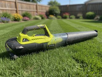 RYOBI 135 MPH 440 CFM 8 Amp Corded Electric Jet Fan Leaf Blower! Works great!