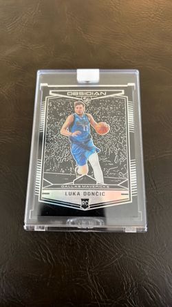 Luka Doncic Obsidian rookie refractor!!!