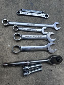 Snap on Combo Wrench And Ratchet With Sockets And 1/2” Drive 3/8 Hex Bit Socket