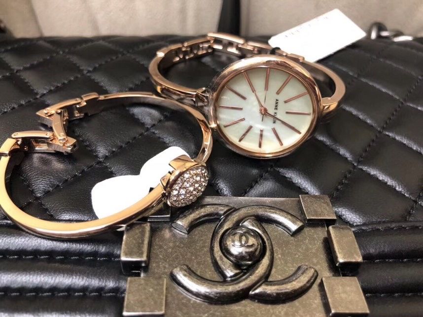 Brand 100% New Anne Klein women watch set - Jewelry