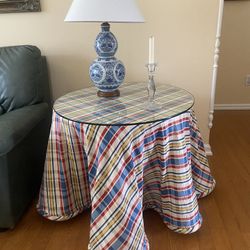 Accents Table