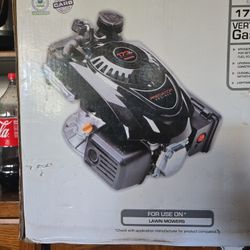 New In The Box 173cc Gasoline Vertical Shaft Engine