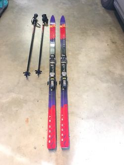SKIS-TRIAXIAL SKIS 195’s AND SCOTT POLES PLUS BAG